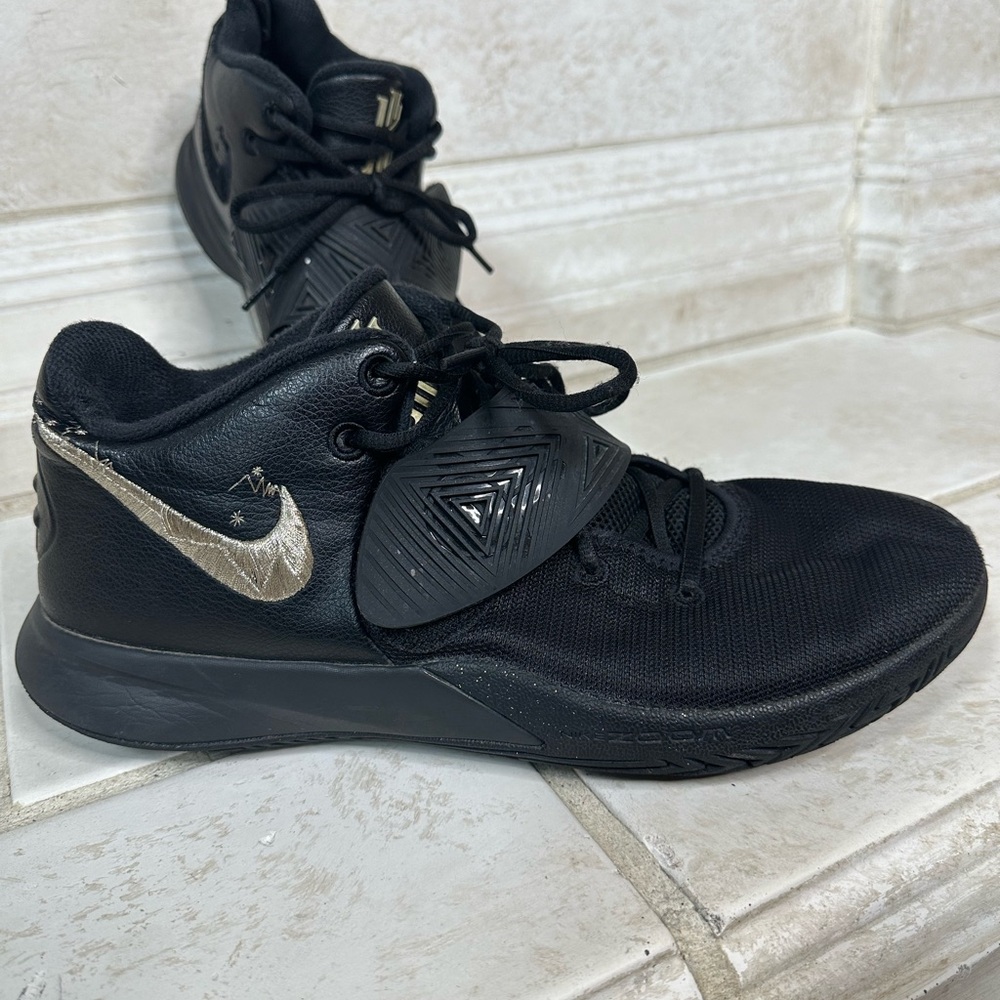 Nike Kyrie Flytrap 3 Black with Metallic Gold Swoosh